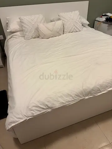 Bed and mattress