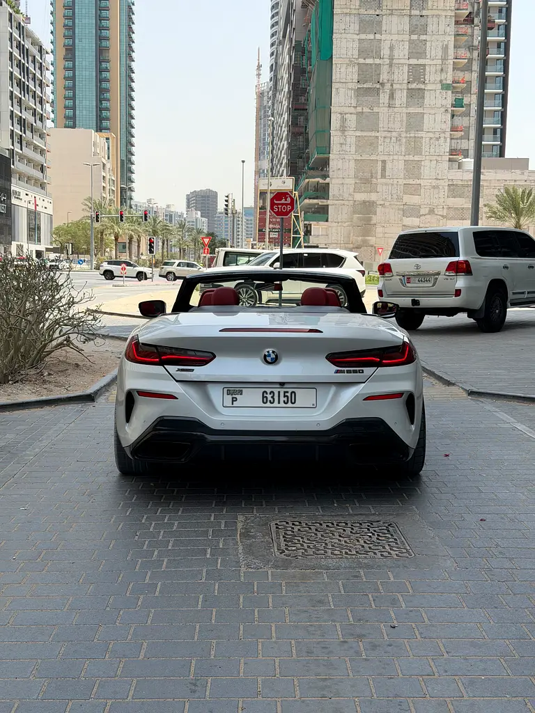 BMW 8-Series 2019 — photo 1 of 7