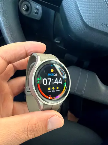 Samsung Galaxy Watch5 Pro - Excellent Condition, Silver Titanium Strap