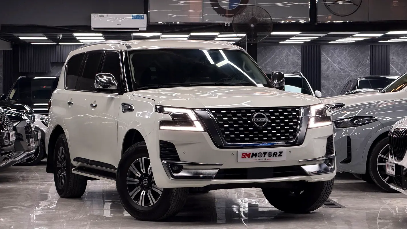 Nissan Patrol 2019 — photo 1 of 12