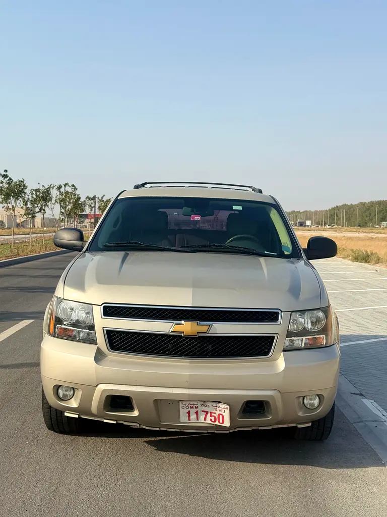 Chevrolet Tahoe 2014 — photo 1 of 8