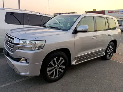 2018 Toyota LAND CRUISER — фото 2