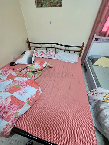 Metal Frame Single/Twin Bed with Headboard - Used