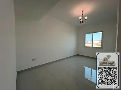 غرفة وصالة اول ساكن بمنطقة الروضة2 على مخرج دبي والشارقة بناية جديدة تصميم راقي ومميز بجوار جميع الخدمات