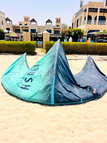 Offer price kite and bar