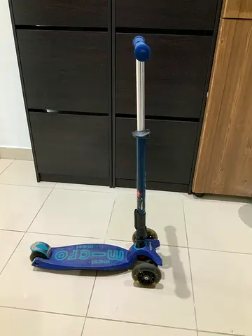 Kids 3-Wheel Lean-to-Steer Scooter - Blue(Micro)