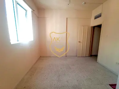 Studio Available for Family Near Rolla Bus Station – Central A/C & Separate Kitchen Included