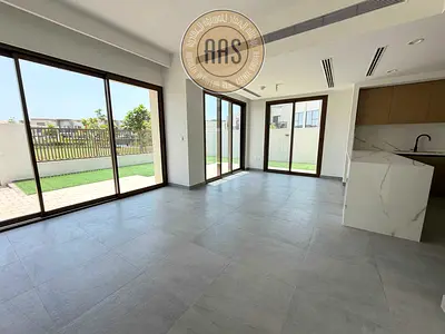 Stunning 4BR Townhouse with Pool & Park Views | For Rent in Villanova
