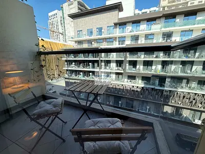 FULLY FURNISHED I LUXURY STUDIO I CLOES TO EXIT
