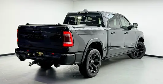 2021 RAM 1500 photo 4