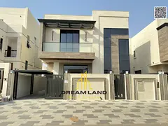 Villa directly from the owner, personalized finishing, on a main street, close to all services, free