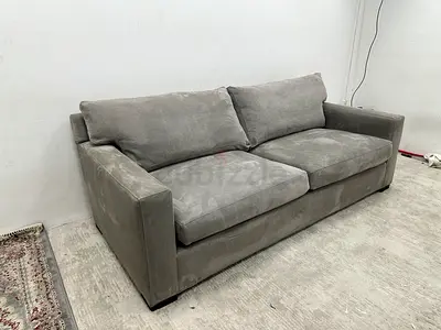Selling cratebarrel three seater sofa