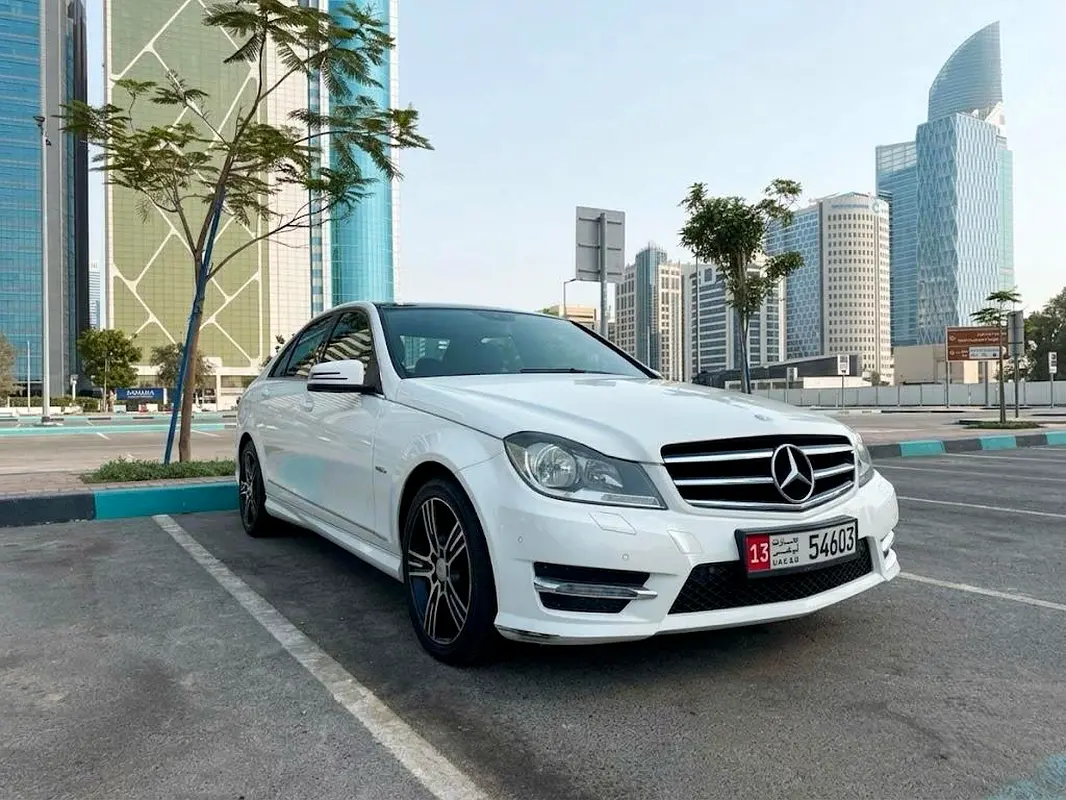 Mercedes-Benz C-Class 2014 — photo 1 of 10