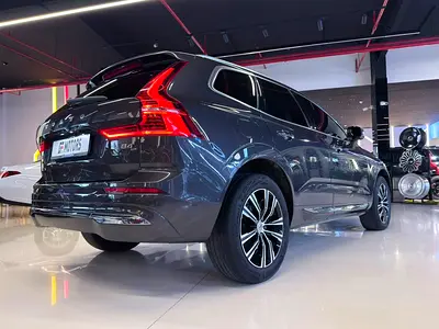 صورة 6 لـ 2022 Volvo XC60