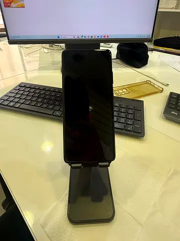 Used Samsung Galaxy S21 ultra pieces are original screen and battery all are in Original condition