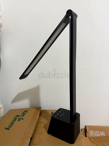 Table lamp
