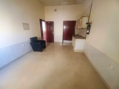 Lavish studio good building near safari mall rent in just 20k