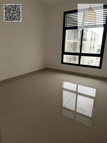 Spacious Brand-New Three-Bedroom Apartment Close to China Mall