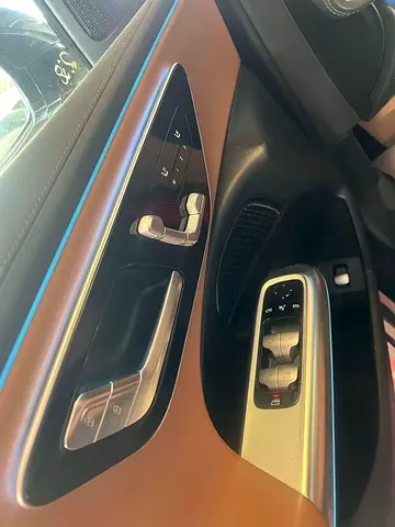 Mercedes-Benz E-Class E 200, миниатюра 10