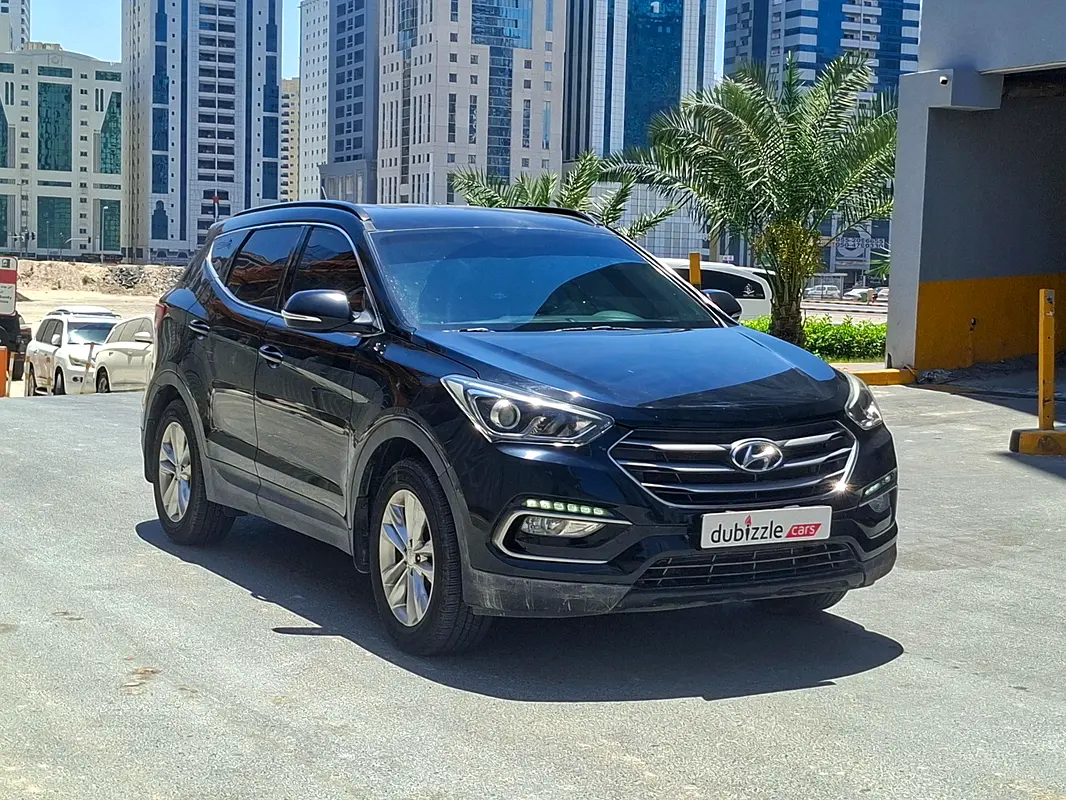 Hyundai Santa Fe 2018 — photo 1 of 14