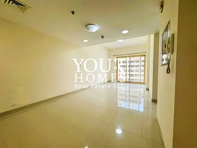Bright 1BR Apartment | Great Layout | Vacant In June