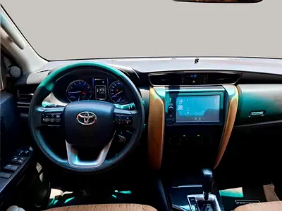 صورة 10 لـ 2022 Toyota FORTUNER
