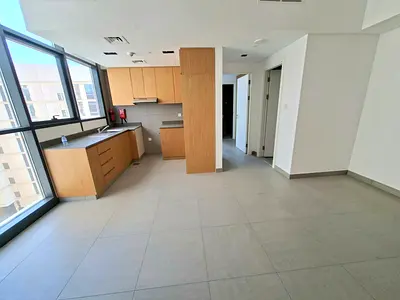 Spacious 1bhk with 2 bath in gated community