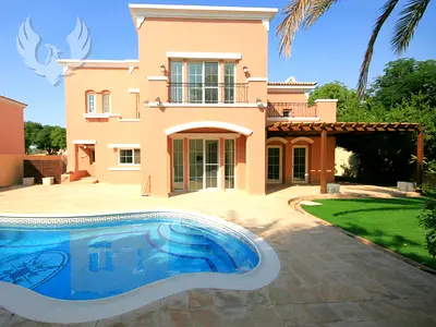VACANT I 5 Bed I Mature Garden w/Private Pool