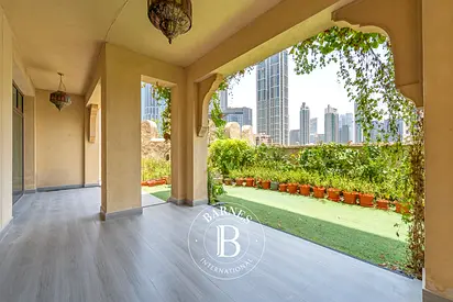 Fully Renovated | With Large Study |Private Garden