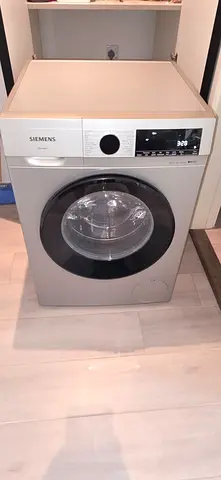 Siemens iQ300 9 kg washer machine like new condition