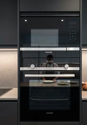 Miele 6th Series Latest Model Built-In 60cm Oven  Microwave Set – Like New Condition