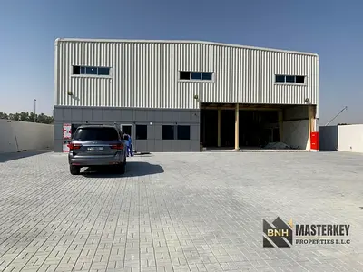 WAREHOUSE WITH MEZZANINE FLOOR | NEAR DRAGON MART 2 | PRIME LOCATION