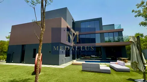 Rare Signature Villa | 5 Bedrooms | Premium Location in Azalea