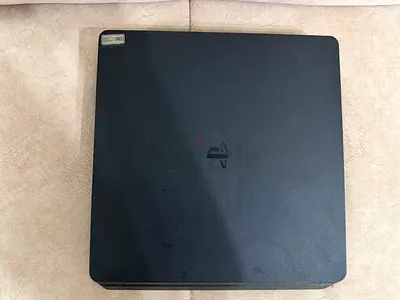 Ps4 slim and 5 games for sale