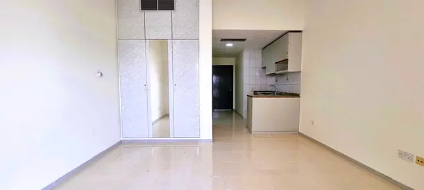 CLOSE TO METRO-STUDIO-HOR AL ANZ EAST