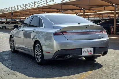 2020 Lincoln MKZ photo 8