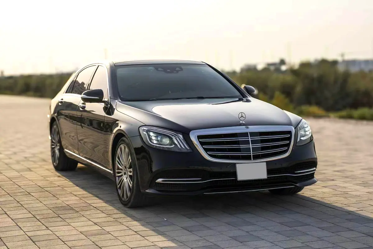 Mercedes-Benz S-Class 2019 — photo 1 of 14