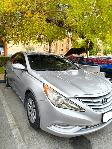 Hyundai Sonata 2012 American Specs - Well Maintained Sedan