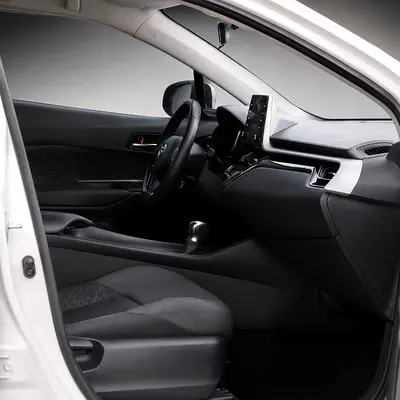 صورة 10 لـ 2023 Toyota C-HR
