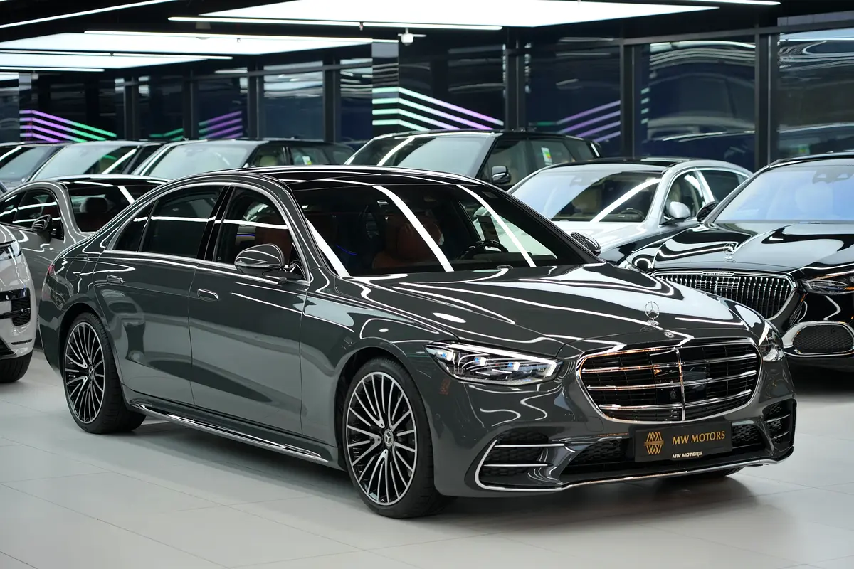 Mercedes-Benz S-Class 2026 — photo 1 of 19