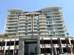 Studio Bright &amp; Spacious With Balcony Read To Move In