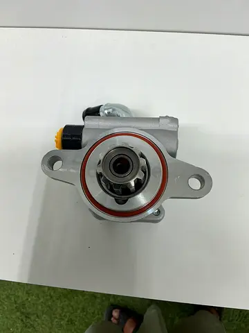 Steering power pump  land cruiser
