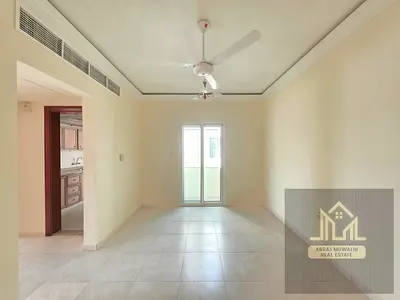 2BHK AVAIABLE READY TO MOVE GOOD AND NEAT CLEAN FOR FAMILY WITH BALCONY