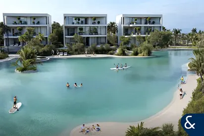 5 Bedroom Villa | Lagoon Backing Home