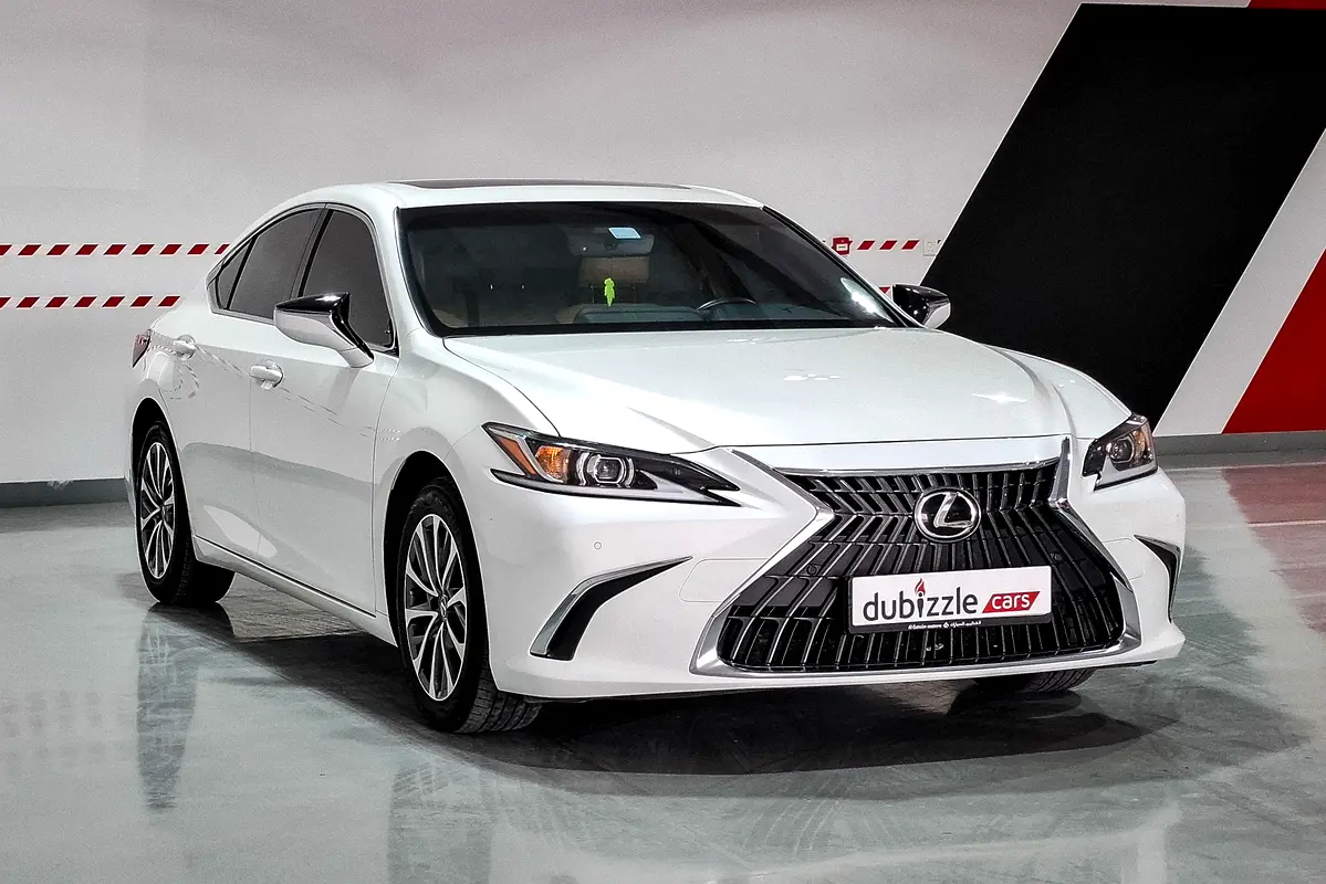 Lexus ES-Series 2024 — photo 1 of 14