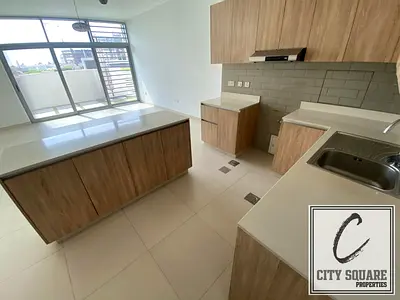 Corner Ground unit with Study room+Garden,Vacant.