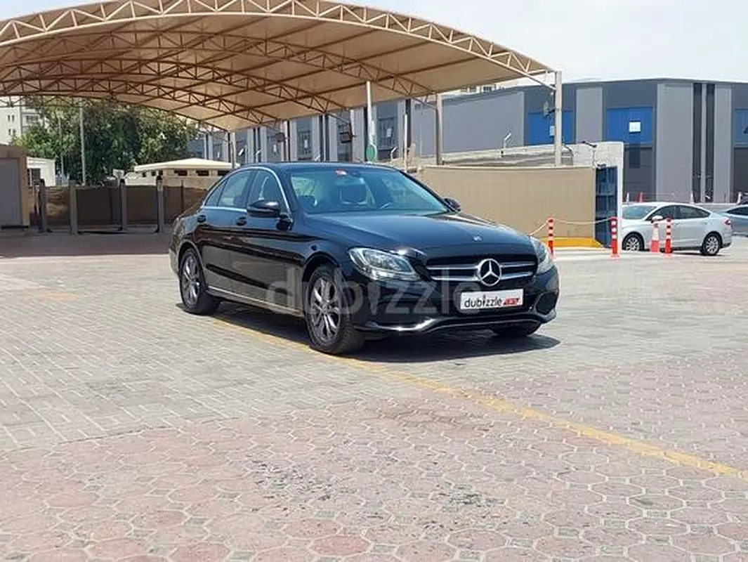 Mercedes-Benz C-Class 2018 — photo 1 of 13