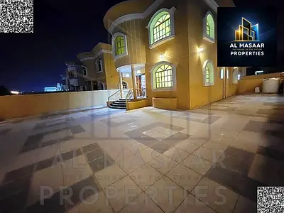فليتين زاوية و عادية عمرهم 7 سنوات مجددين بالكامل مساحة الأرض 5160 قدم مربع. أنتهز الفرصة موقع ممتاز و سعر رائع