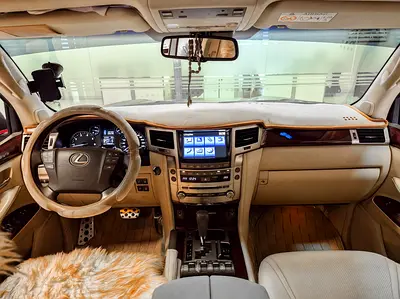 2015 Lexus LX-SERIES 照片 9