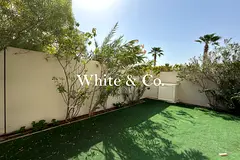 Single Row | Beautiful Garden | Corner